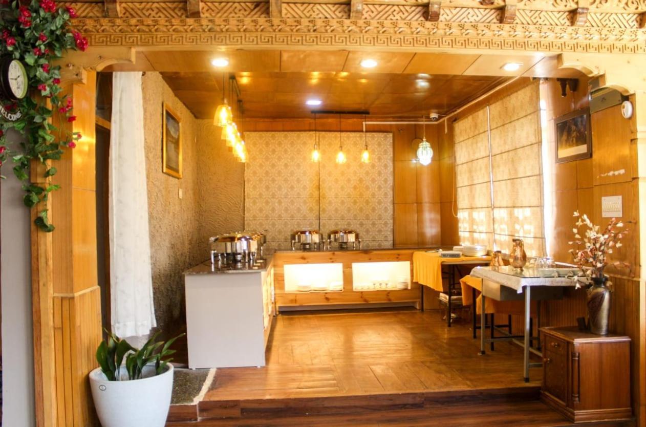 Kanishka Hotel Ladakh By Lexstays Leh Exterior foto